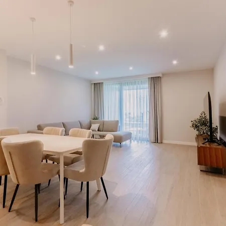 Apartment Carmen *