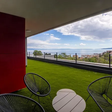 Apartment Carmen *