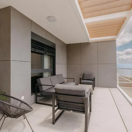 Carmen Apartment *