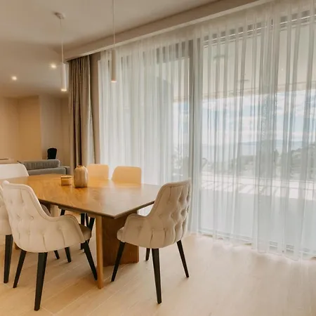 Apartment Carmen *